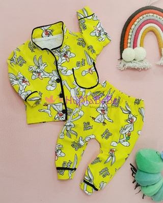Bugs Bunny desenli likralı esnek unisex bebe pijama takımı 