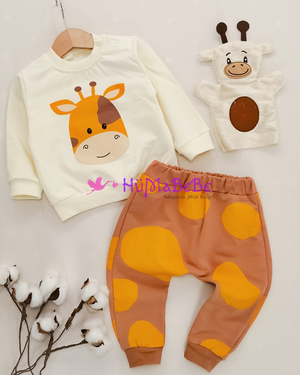 Zürafa Baskılı omuzdan Çıtçıtlı Sweatshirt kukla oyuncaklı iki ip Mevsimlik 3lü Bebe Takım 