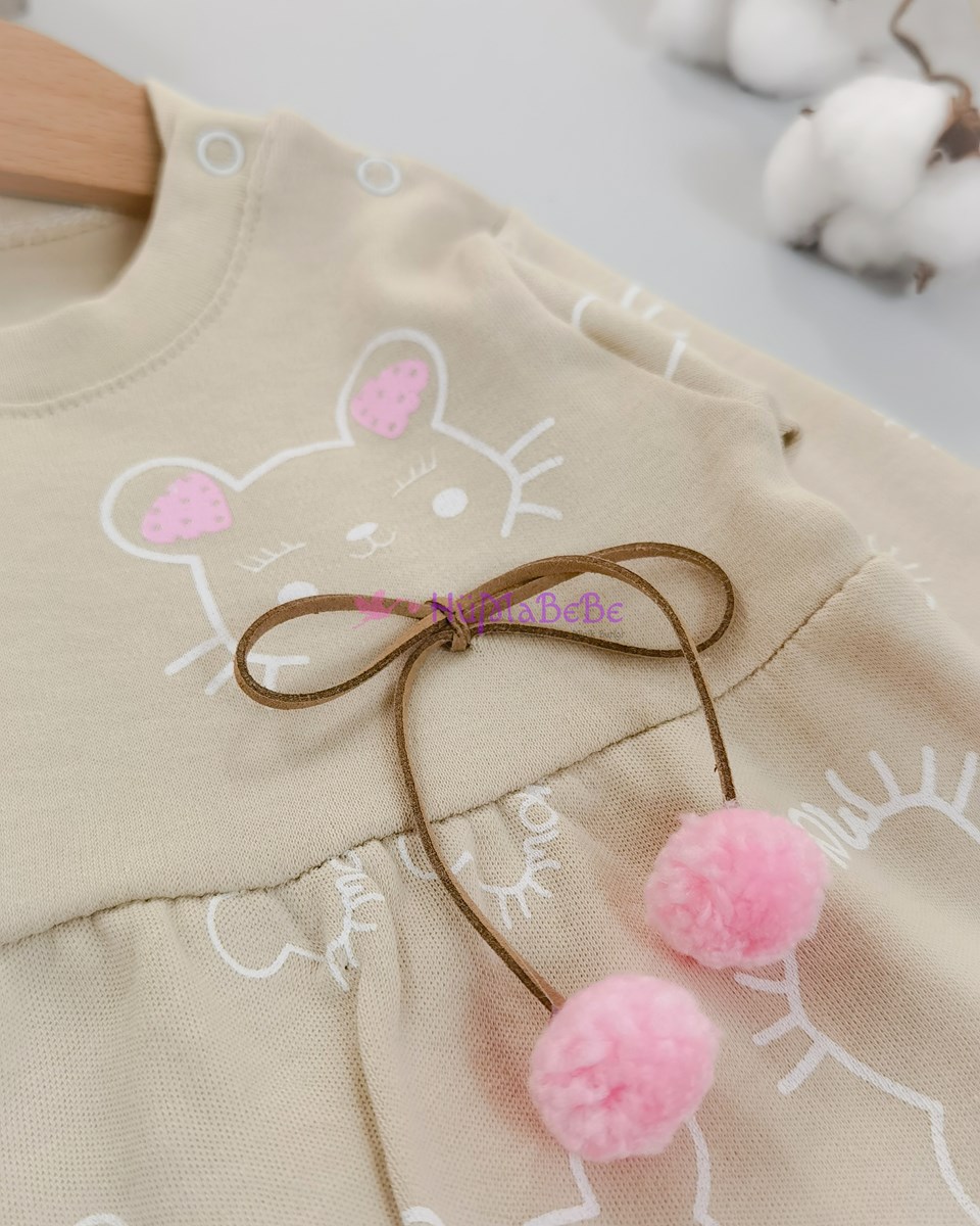 Pisicik ponpon detaylı şık şapkalı Mevsimlik kız bebe tulum 