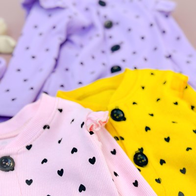 Kollarda fırfır kalp desenli bandanalı kaşkorse mevsimlik bebe tulum
