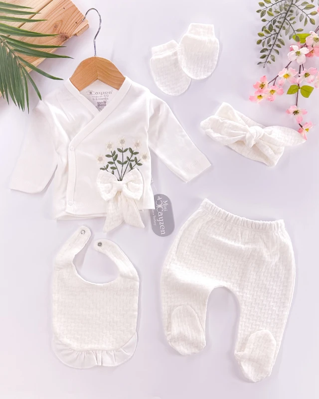 Fiyonklu çiçek buketi yandan çıtçıtlı yenidoğan 5li set 