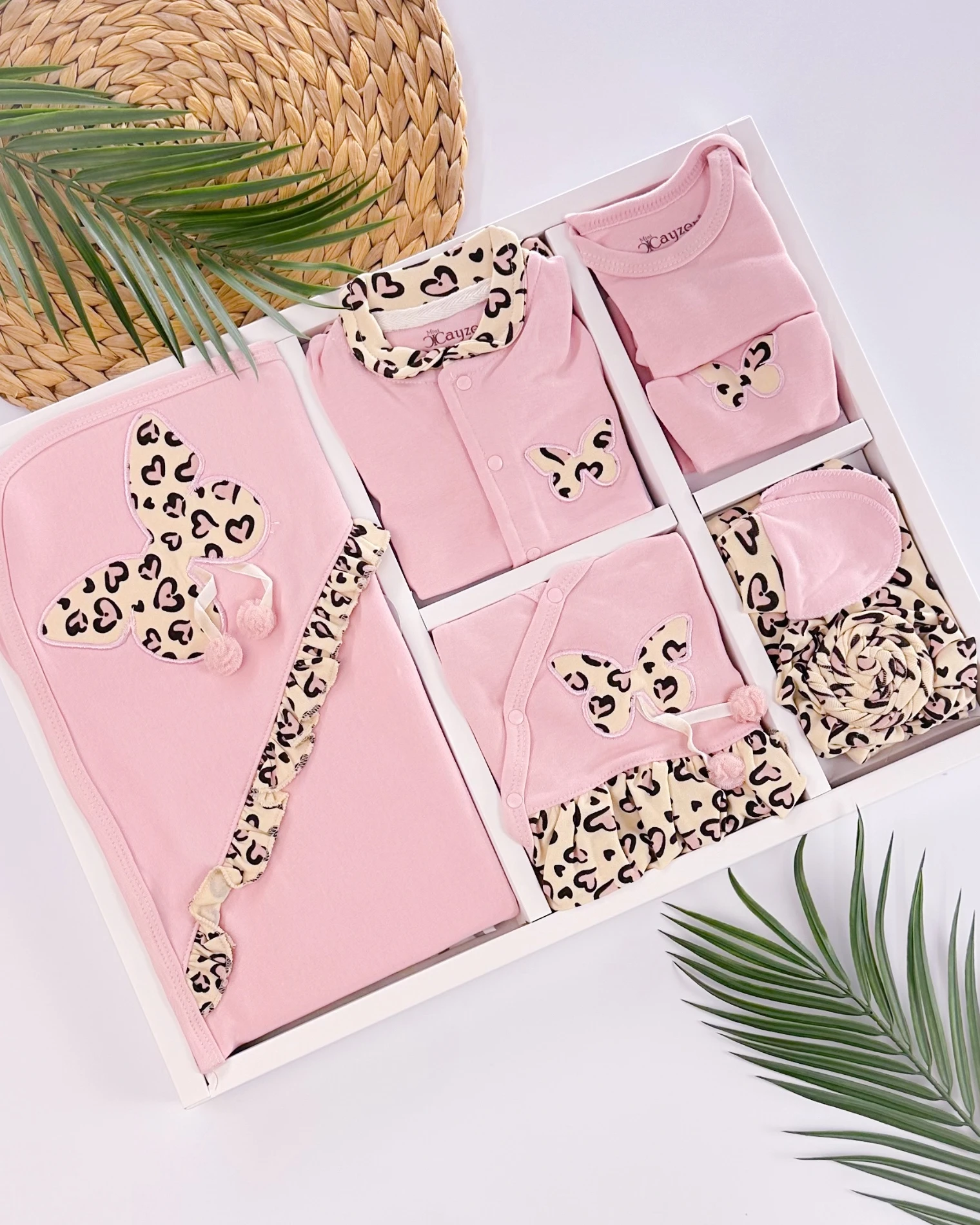 Ponponlu kalp leopar kelebek detaylı yenidoğan 10 lu set 