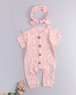 Papatya desen bandanalı ahşap düğmeli yazlık bebe tulum