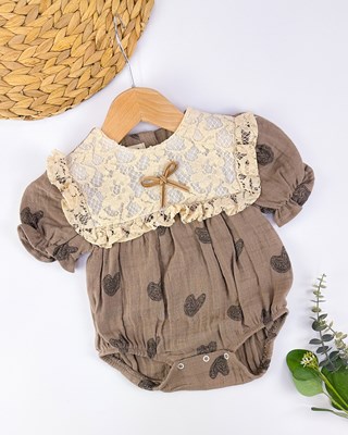 Kendinden kalpli muslin kumaş alttan çıtçıtlı romper tulum 