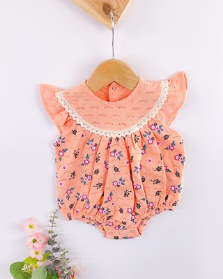 çiçek desen güpür detaylı yazlık bebe tulum
