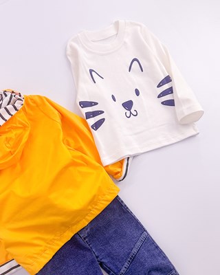 Meow yağmurluklu kot pantolonlu mevsimlik 3lü takım 