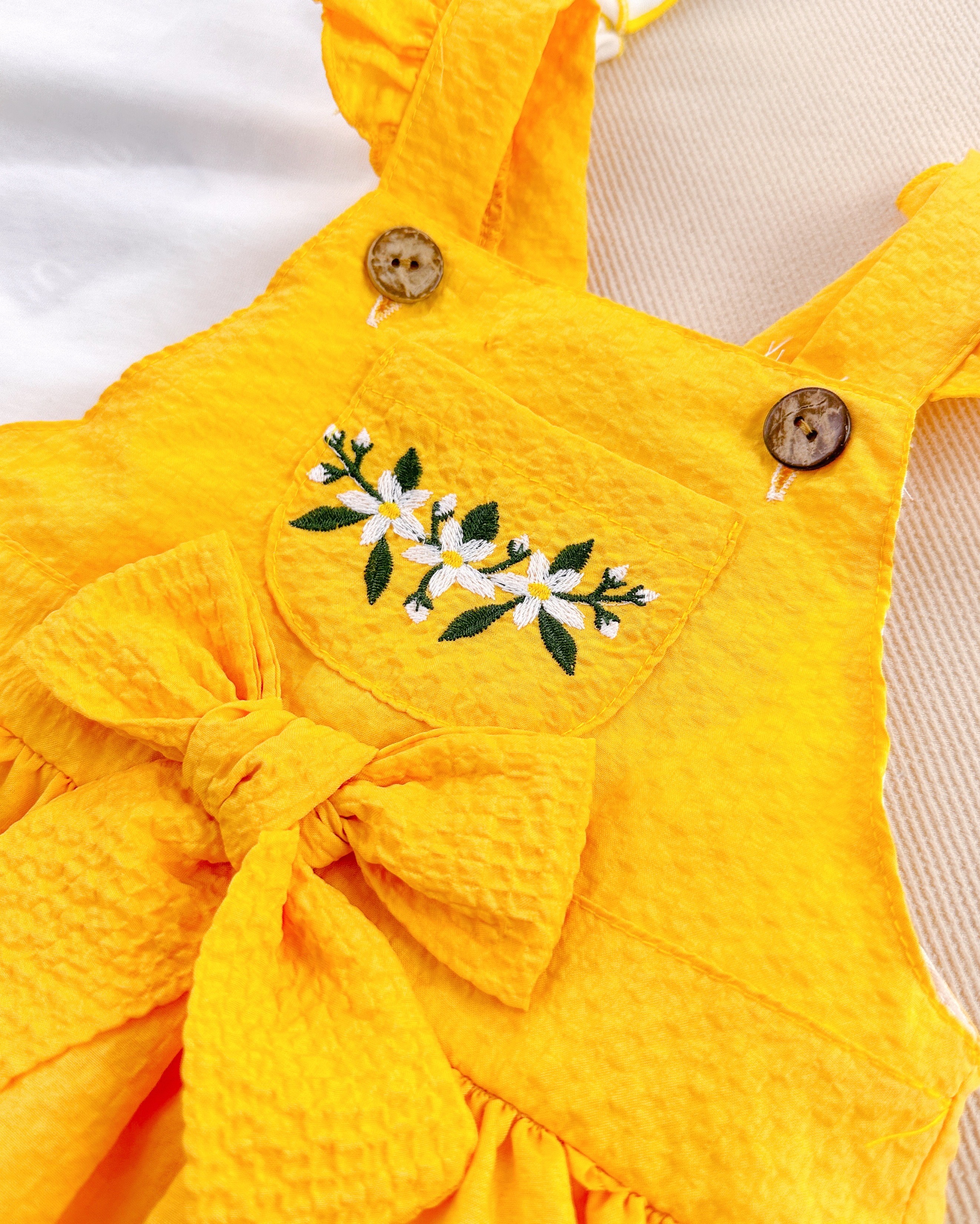 Çiçek nakışlı fırfır kollu yazlık 2li elbise salopet set 