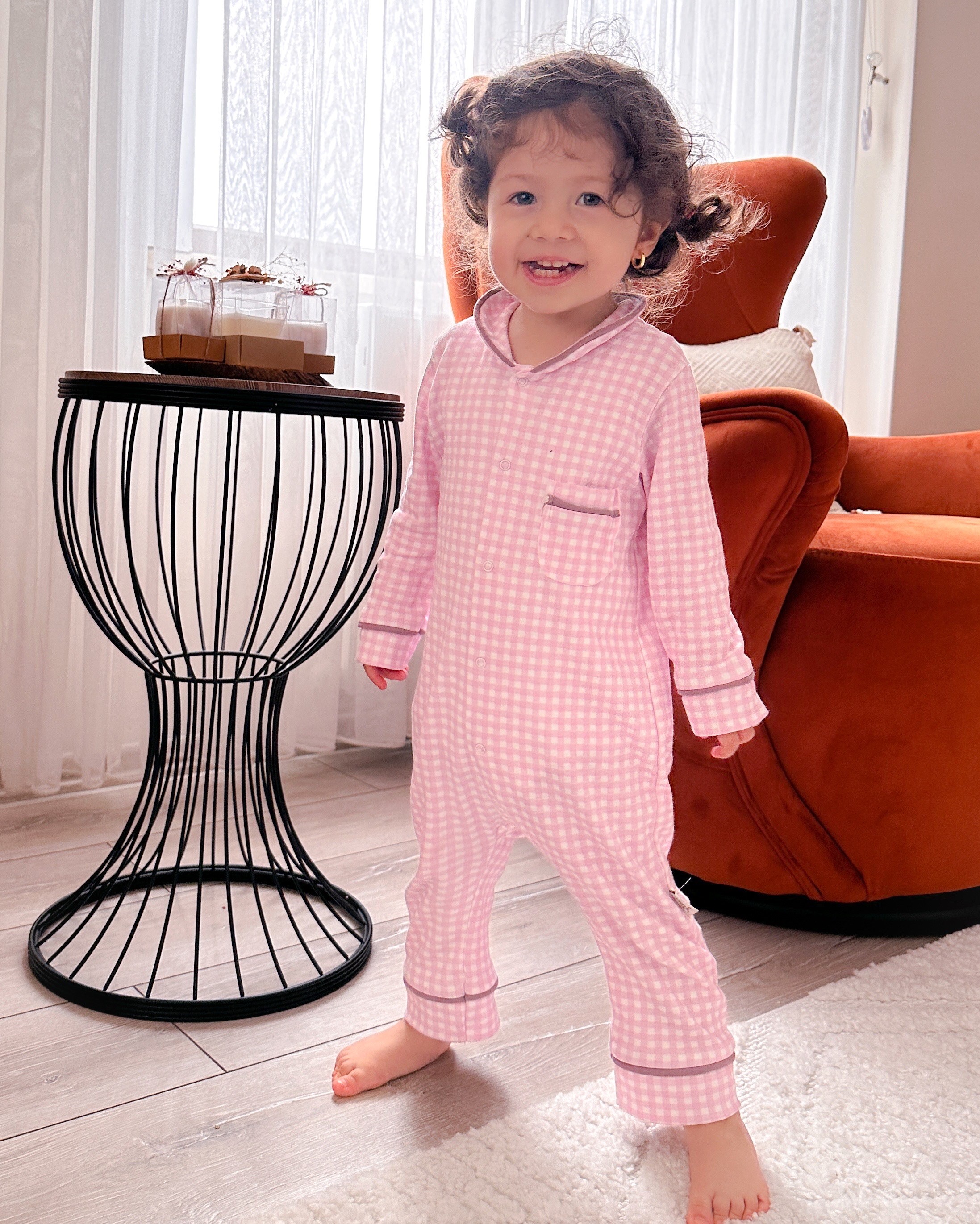 Kare desenli bebe yaka boydan çıtçıtlı pijama tulum 