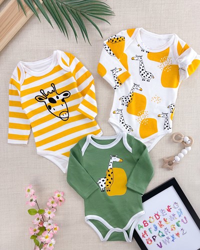 Zürafa desen mevsimlik penye alttan çıtçıtlı 3lü badi set