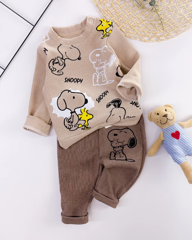 Mutlu snoopy omuzdan çıtçıtlı waffle kumaş mevsimlik 2li takım 
