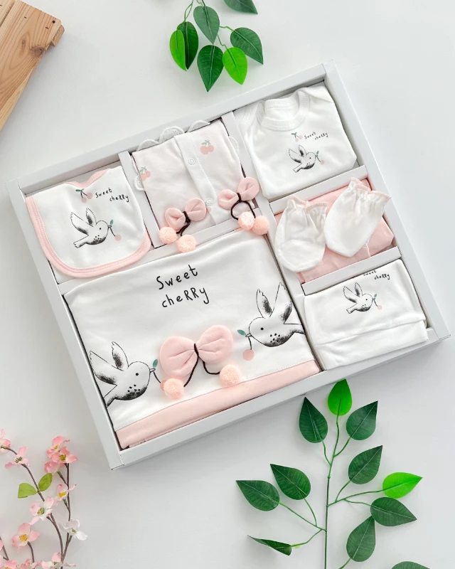 Sweet cherry kiraz fiyonk detaylı 10lu 03 Ay Uyumlu kız Hastane Çıkış Seti 