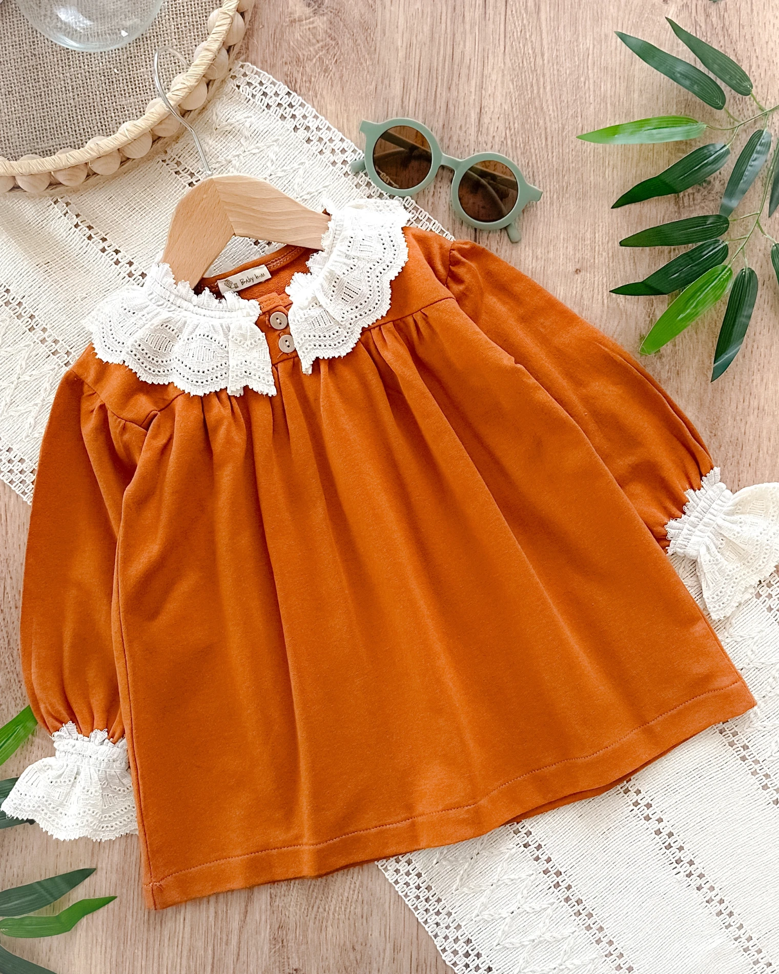 Vintage dantel kol ve yaka detaylı oversize mevsimlik elbise 