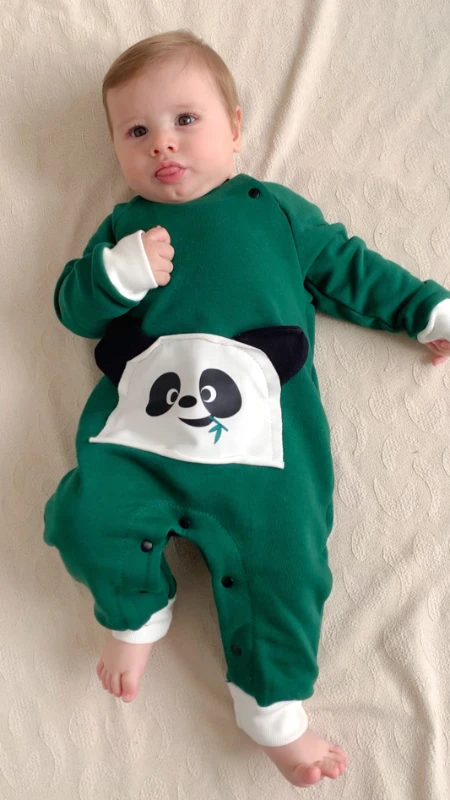 Keyifçi panda ağdan çıtçıtlı mevsimlik bebe tulum