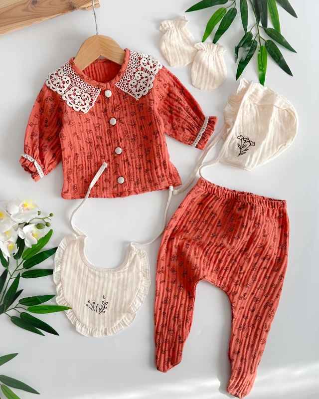 Çizgi çiçekler müslin kumaş mevsimlik yenidoğan 5li set 