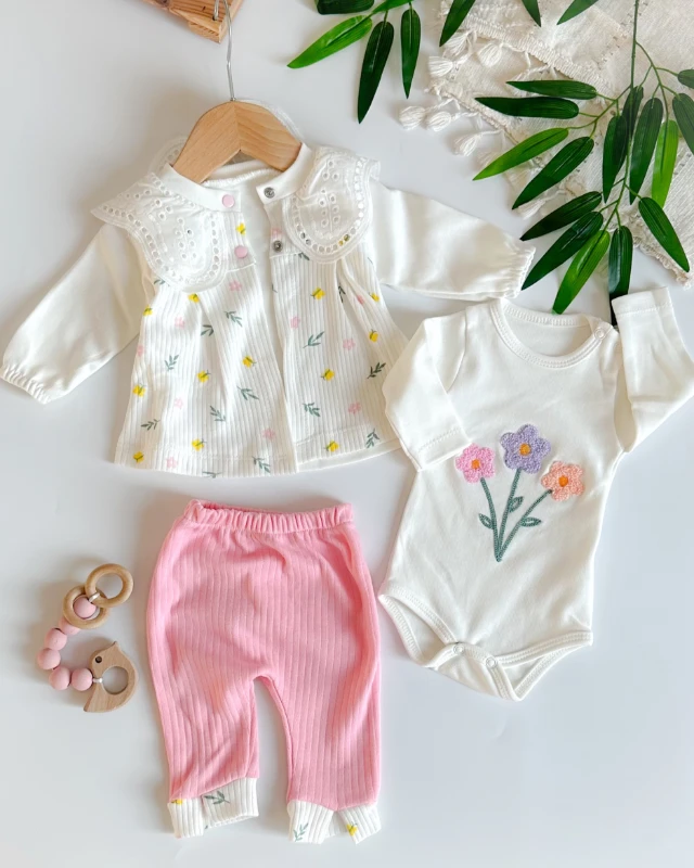 Sarı kelebekler önden çıtçıt hırkalı güpür yaka mevsimlik 3lü takım