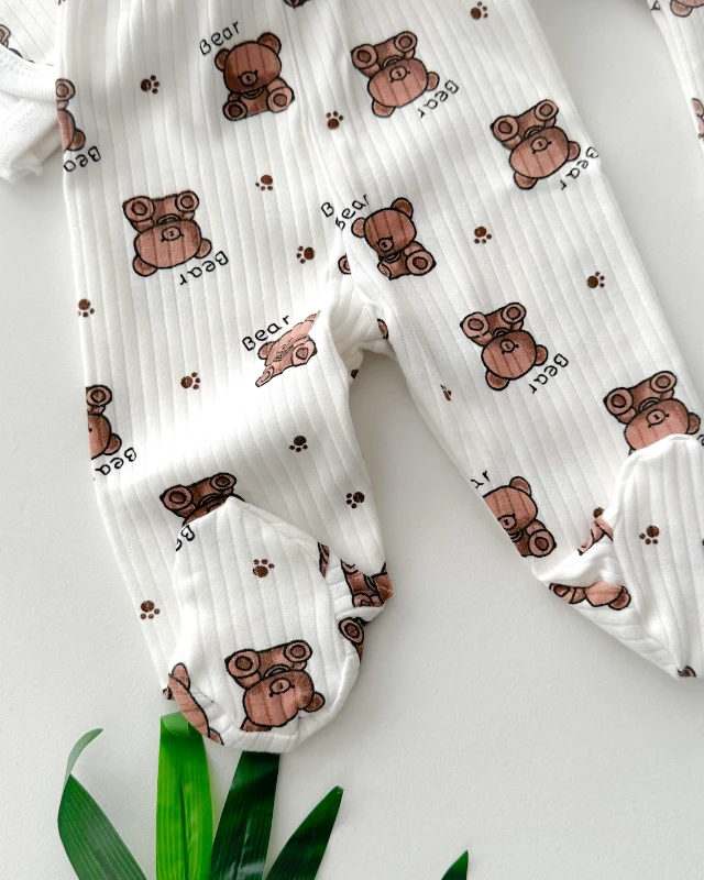 Bear yazılı pati desen yandan çıtçıtlı fitilli mevsimlik kumaş yenidoğan 7 parça set