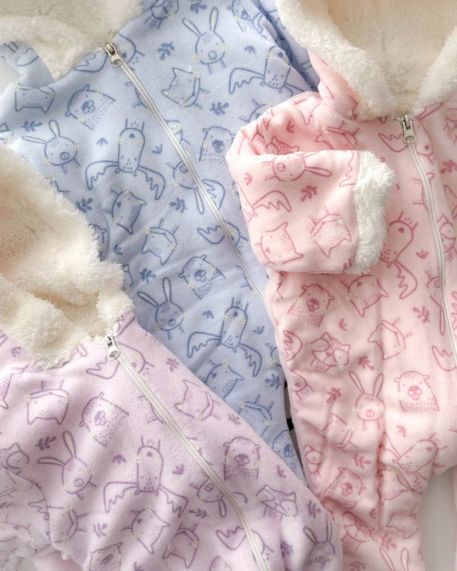 Dallar ve hayvanlar desen polar içi kürklü kapüşonlu boydan fermuarlı kışlık tulum