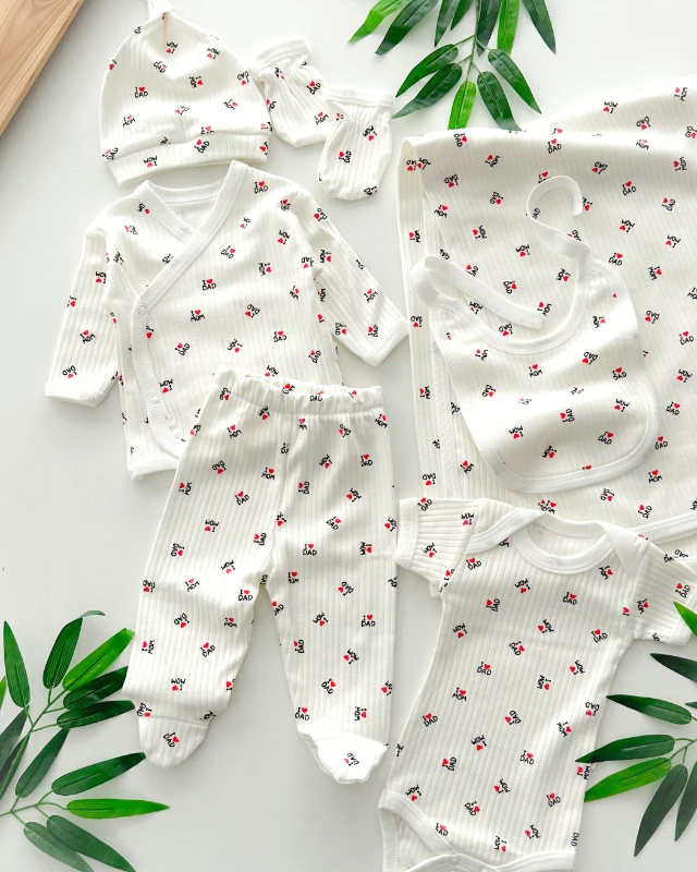 Love mom dad baskılı yandan çıtçıtlı fitilli mevsimlik kumaş yenidoğan 7 parça set