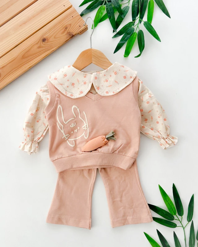 3D havuç kabartmalı tavşan baskılı bebe yaka gömlekli mevsimlik 2 parça takım