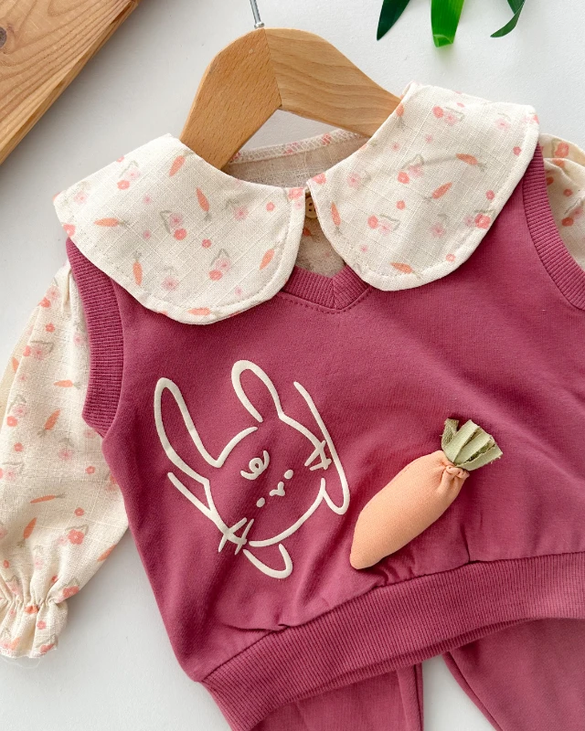 3D havuç kabartmalı tavşan baskılı bebe yaka gömlekli mevsimlik 2 parça takım