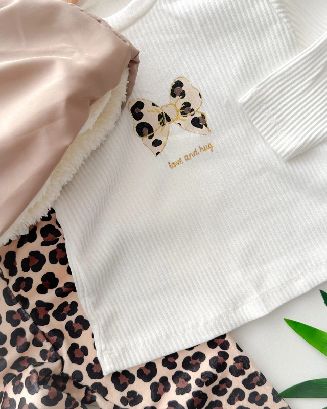 Love and hug leopar fiyonklu içi kürk yelekli kadife taytlı  kışlık 3 parça takım