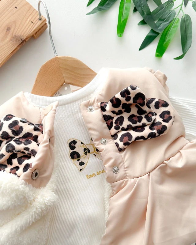 Love and hug leopar fiyonklu içi kürk yelekli kadife taytlı  kışlık 3 parça takım