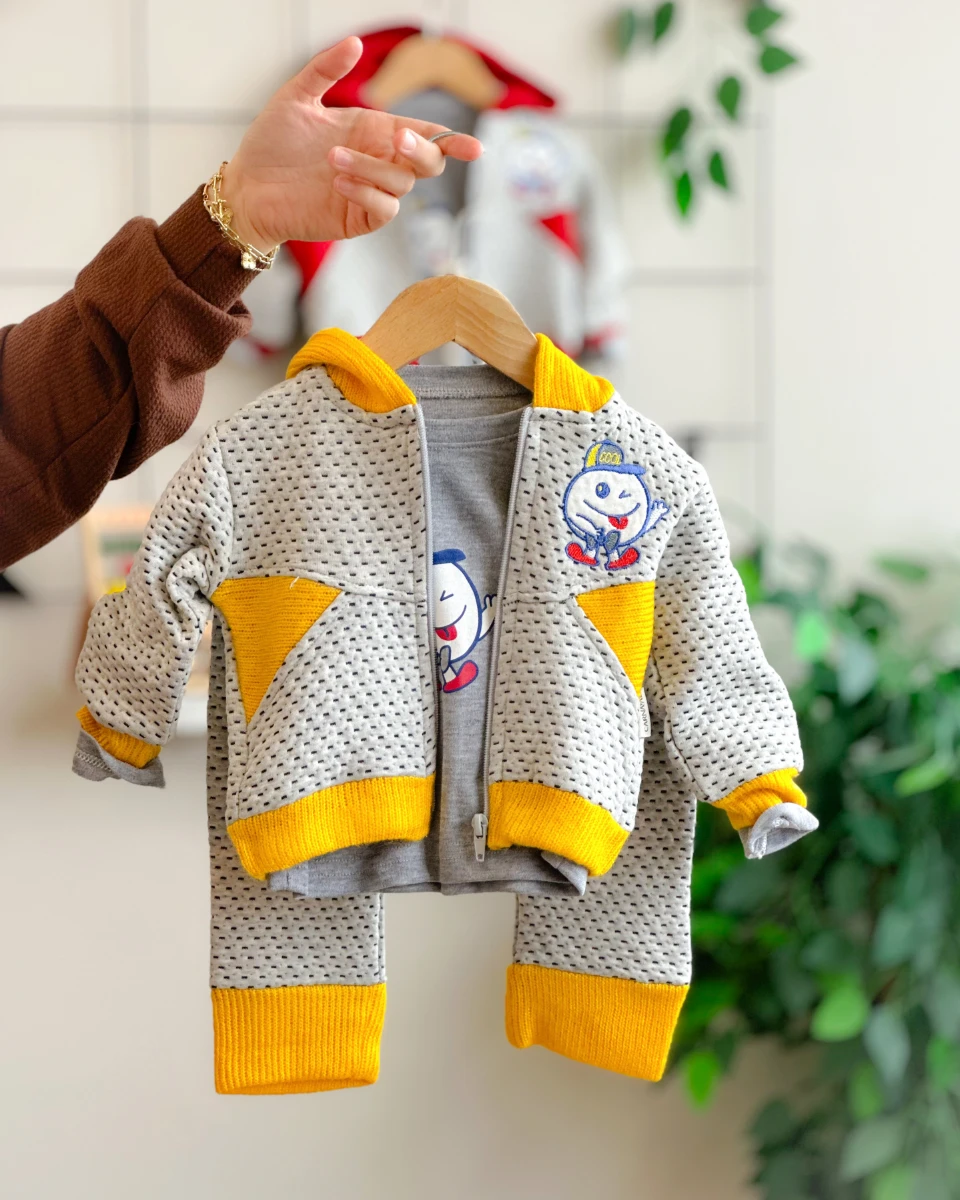 Örgü detaylı kapüşon hırkalı mevsimlik 3 parça takım