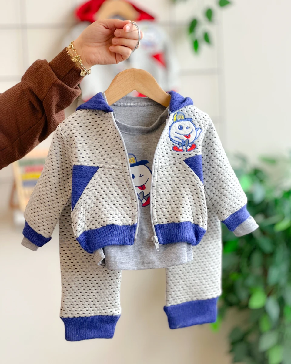 Örgü detaylı kapüşon hırkalı mevsimlik 3 parça takım