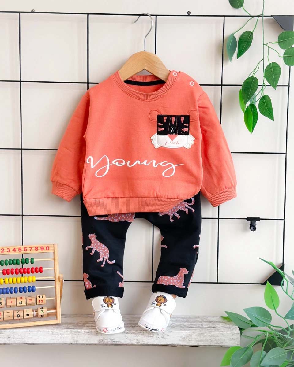 Sevimli tiger baskılı omuzdan çıtçıtlı mevsimlik 2 parça takım