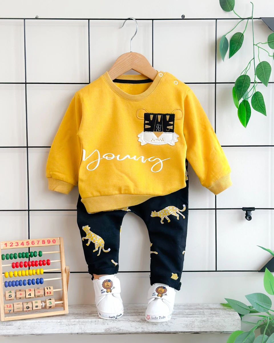 Sevimli tiger baskılı omuzdan çıtçıtlı mevsimlik 2 parça takım