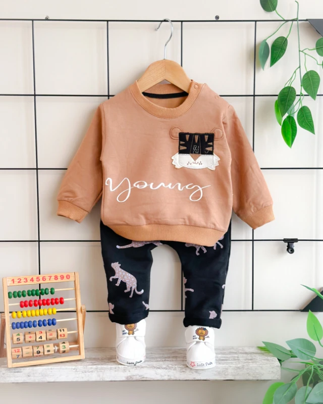 Sevimli tiger baskılı omuzdan çıtçıtlı mevsimlik 2 parça takım