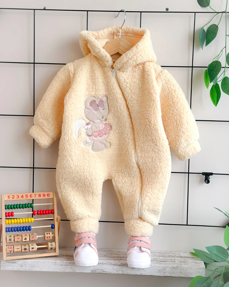 Ayıcık ve yavru tavşan nakışlı kapüşonlu welsoft tulum