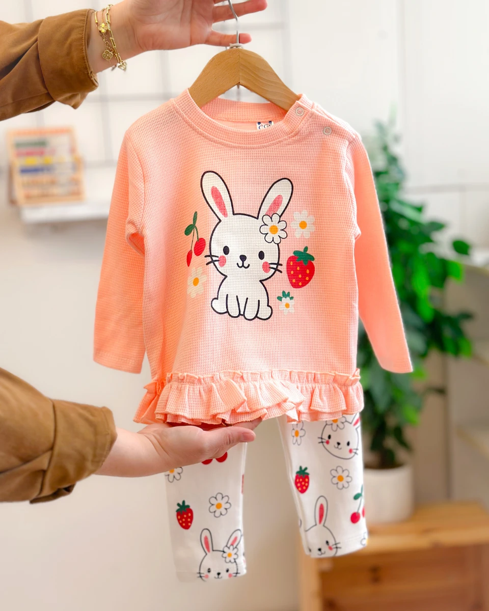 Papatya tavşan baskılı omuzdan çıtçıtlı mevsimlik 2li takım