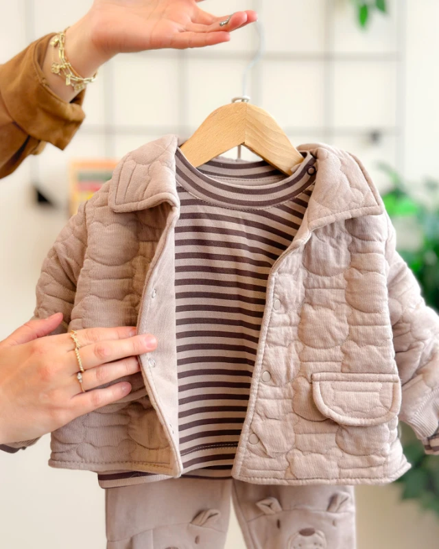 Ayıcık kabartma önden çıtçıt ceketli çizgili sweatli mevsimlik 3lü takım 