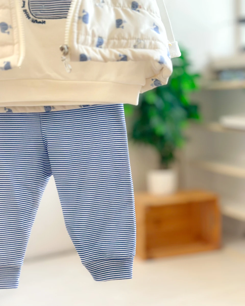 Şirin balinalar şişme yelekli 3 parça takım