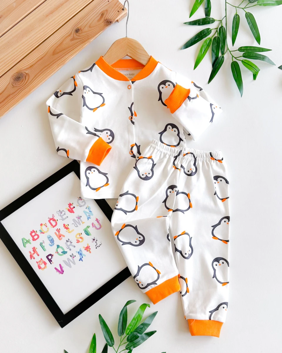 Tombul penguenler desen önden çıtçıtlı mevsimlik pijama takım 
