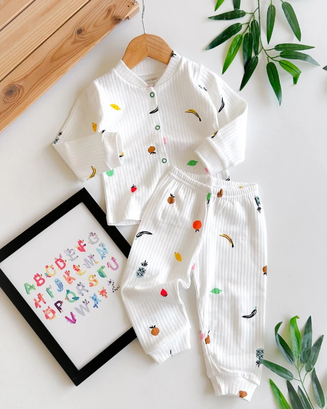 Renkli meyveler desenli fitilli mevsimlik kumaş 2li pijama takım