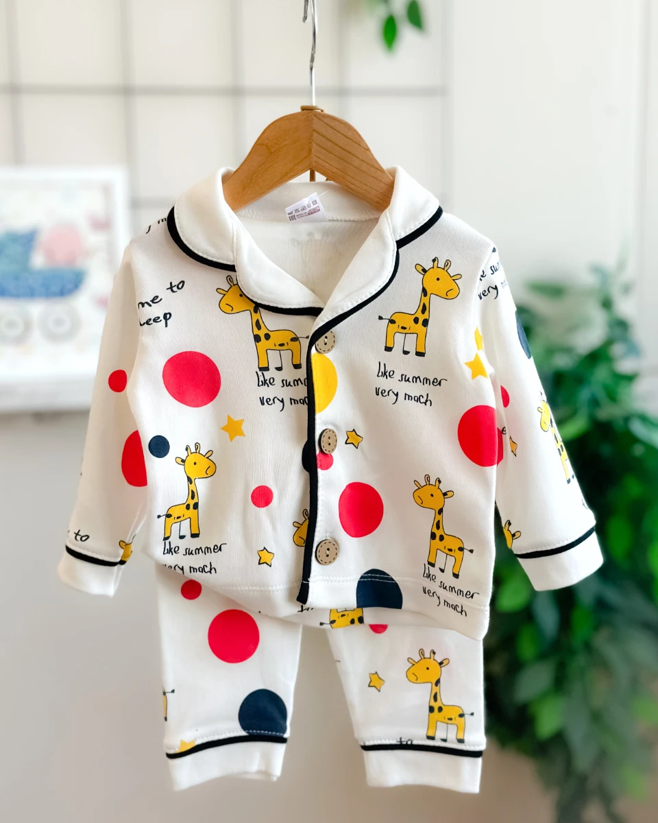 Like summer zürafa baskılı önden düğmeli 2 parça pijama takımı