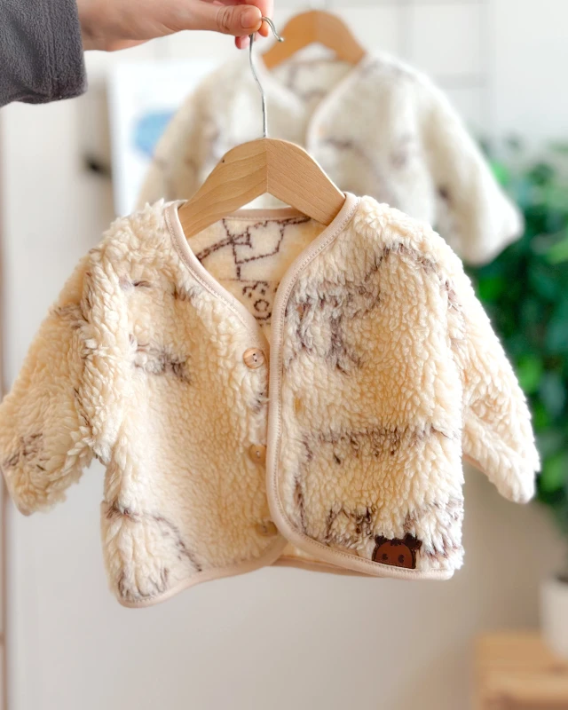 Çift taraflı giyilebilir peluş kışlık hırka