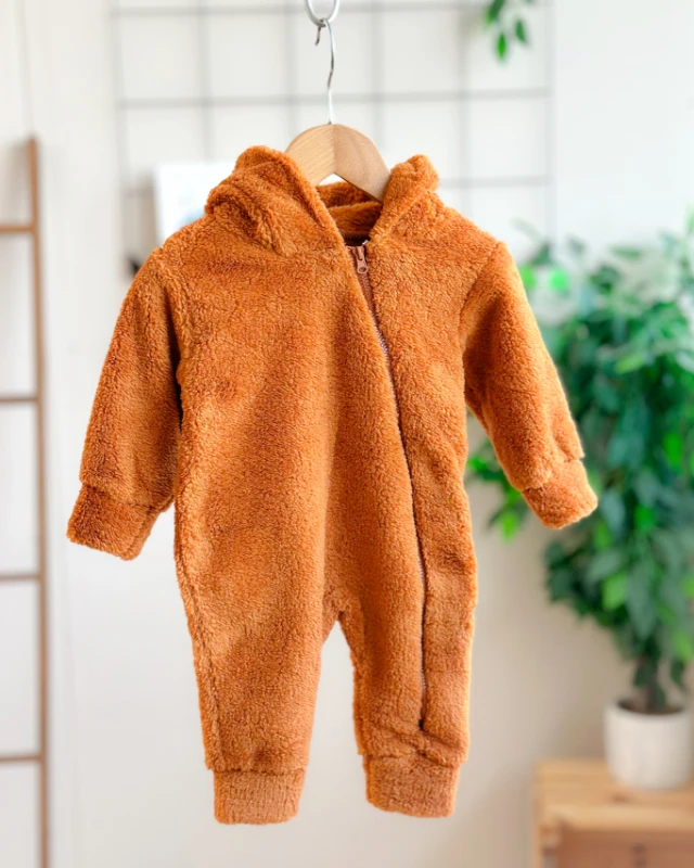 Yandan fermuarlı kapüşonlu peluş dış giyim