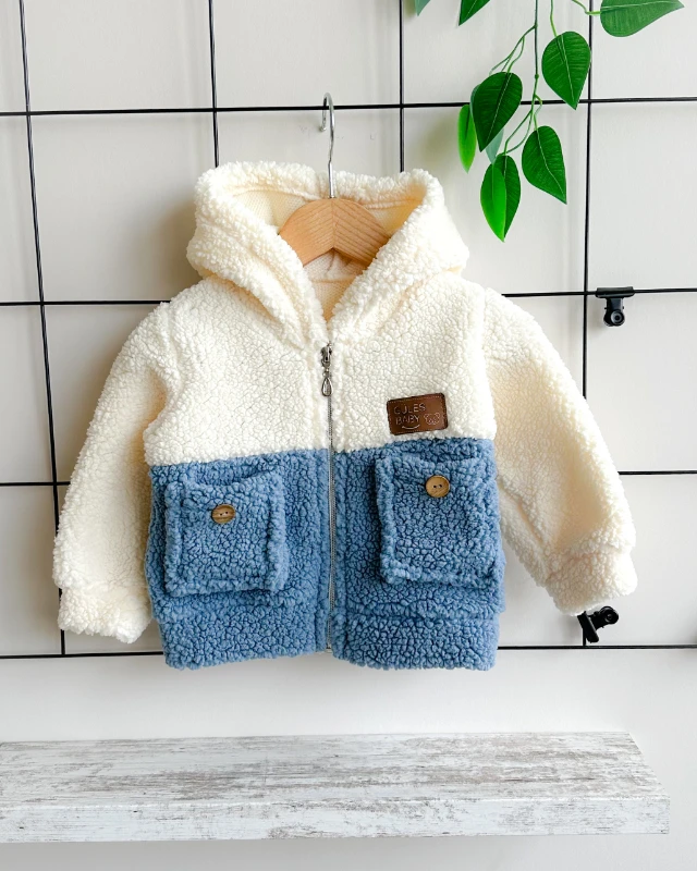 Çift renk ve cepli kapüşonlu fermuarlı peluş hırka 