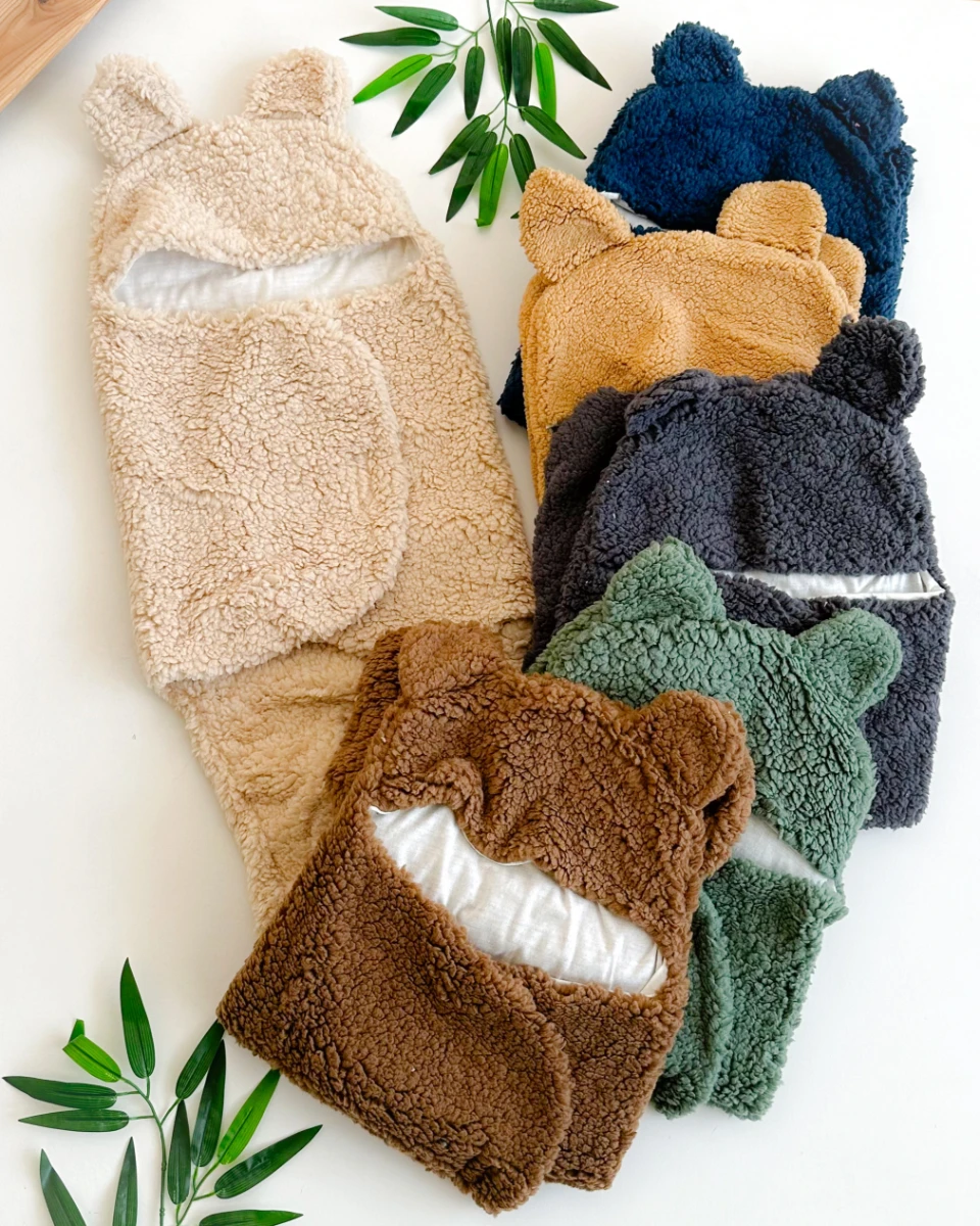 Ayıcık kulaklı cırtcırtlı içi astarlı peluş bebek kundağı (0-6 ay uyumlu)