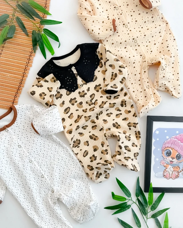 Leopar desen güpür yakalı boydan çıtçıtlı ayaklı mevsimlik 3 parça tulum set