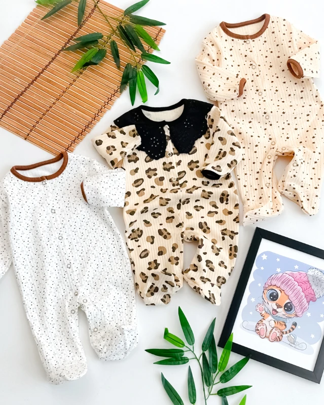 Leopar desen güpür yakalı boydan çıtçıtlı ayaklı mevsimlik 3 parça tulum set