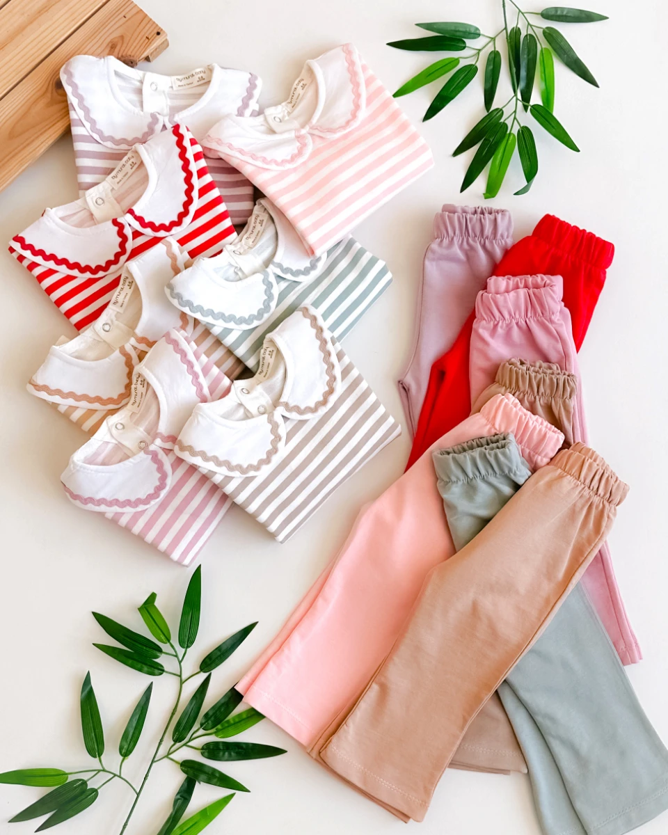 Bebe yaka detay arkadan çıtçıtlı çizgili mevsimlik 2 li takım 