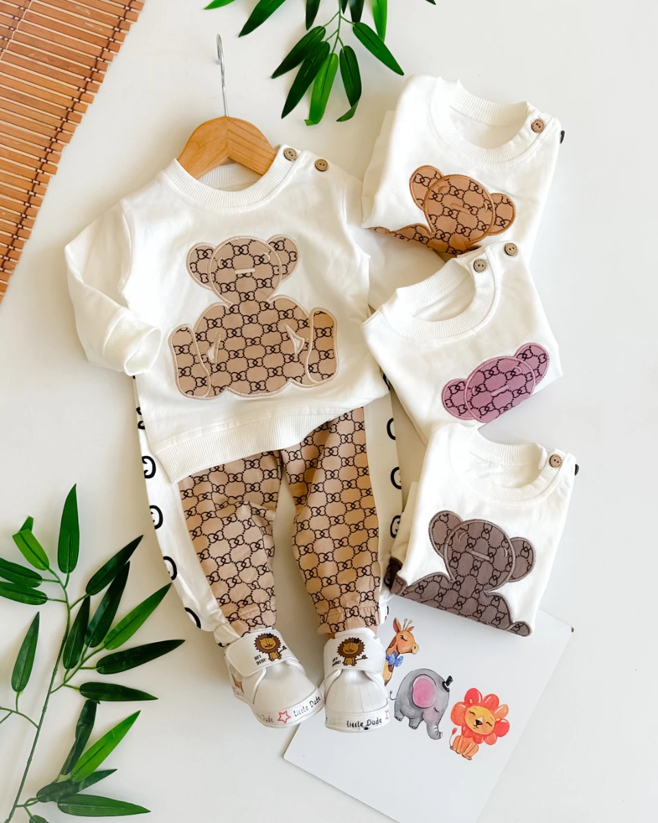 Oturan ayıcık detay omuzdan düğmeli mevsimlik 2li takım