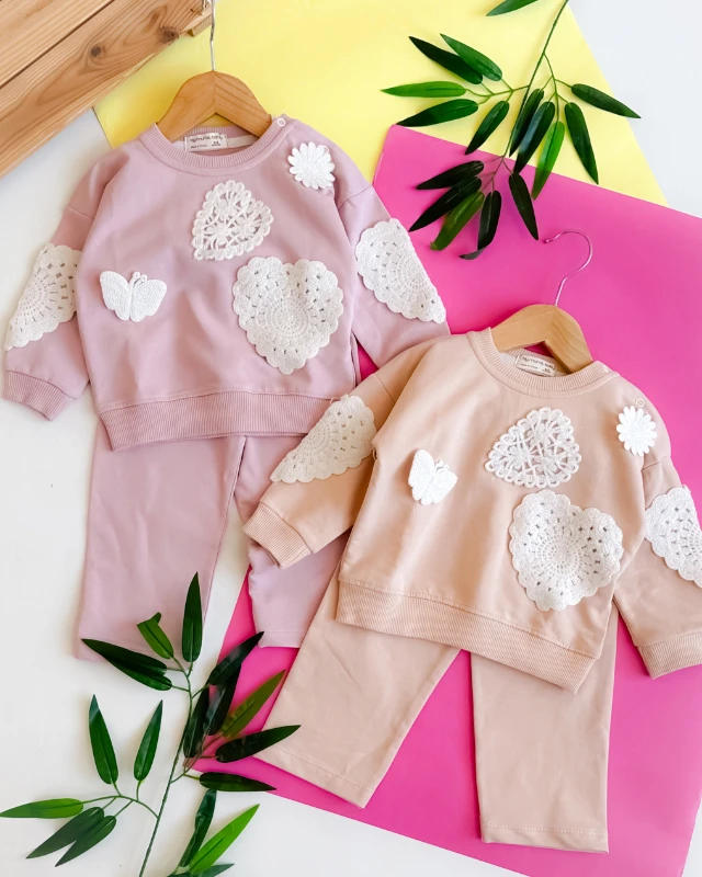 Örgü motifler detaylı omuzdan çıtçıtlı mevsimlik 2li takım 