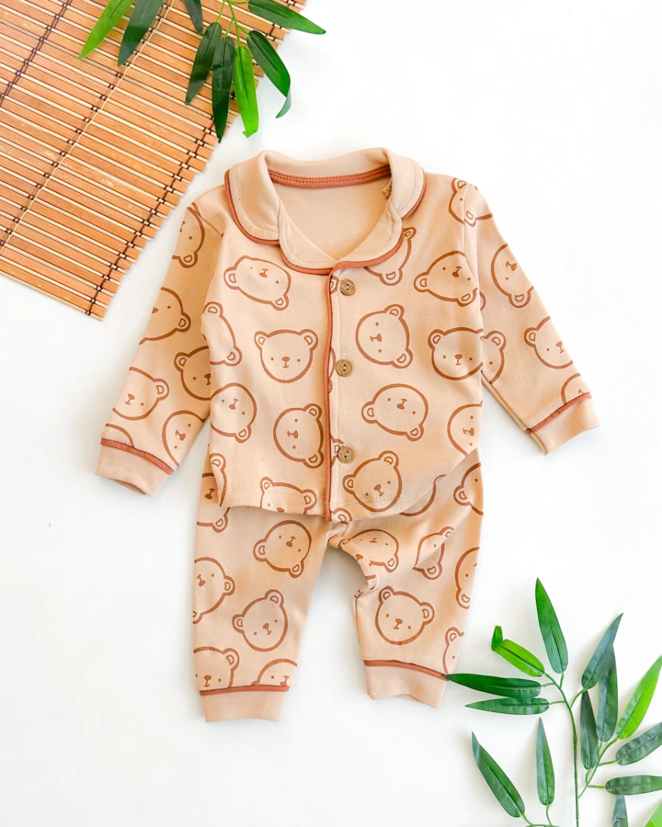 Ayıcık suratlar baskılı kenarları biyeli önden düğmeli mevsimlik 2 parça pijama takımı