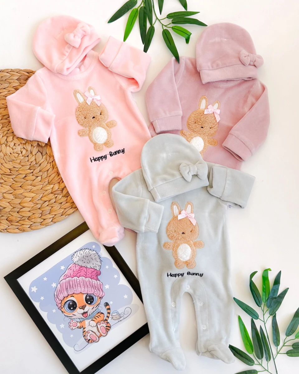 Happy tavşan detaylı alttan ve arkadan çıtçıtlı ayaklı şapkalı kadife 2 parça tulum set