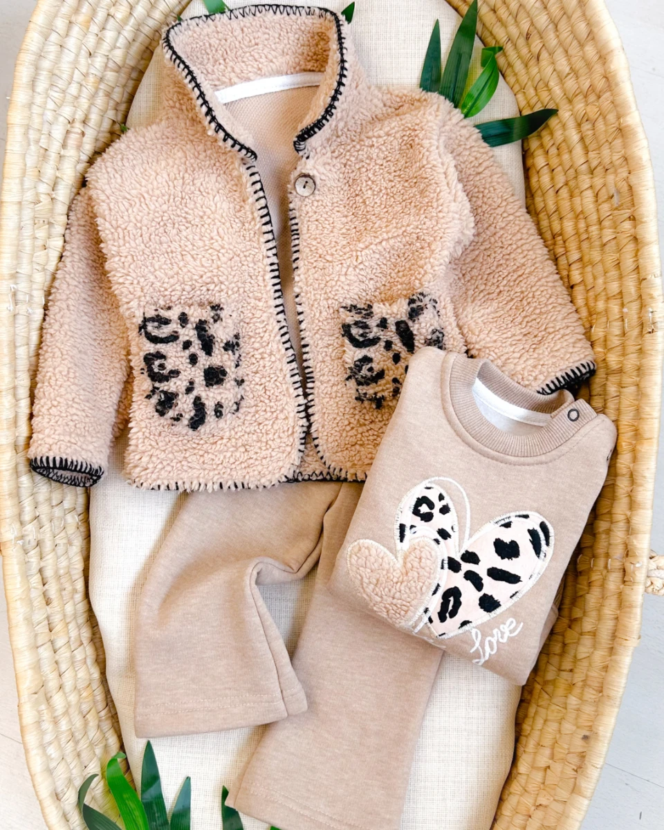 Tarz kürk ceketli oya kenar detaylı kışlık 3 parça takım